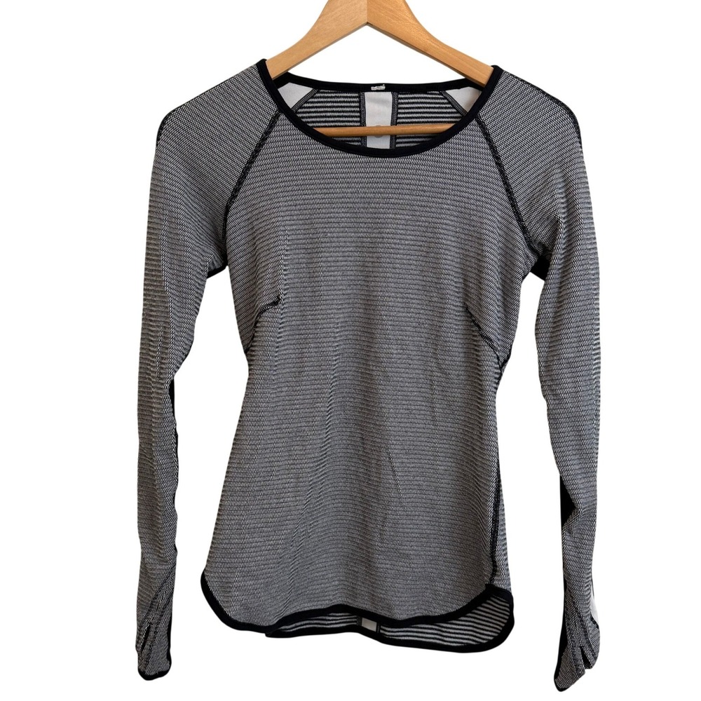 Lululemon Womens Black White Striped Long Sleeve Athletic Top Thumbholes Size 6